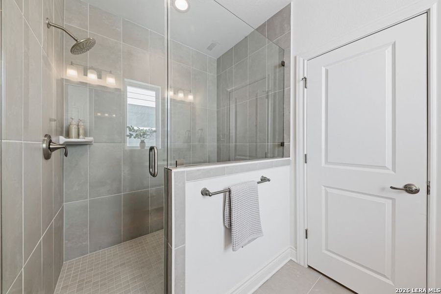 Furnished interior view inside a new home in Town Creek, New Braunfels (Image 11). Furnished interior view inside a new home in Town Creek, New Braunfels (Image 11).