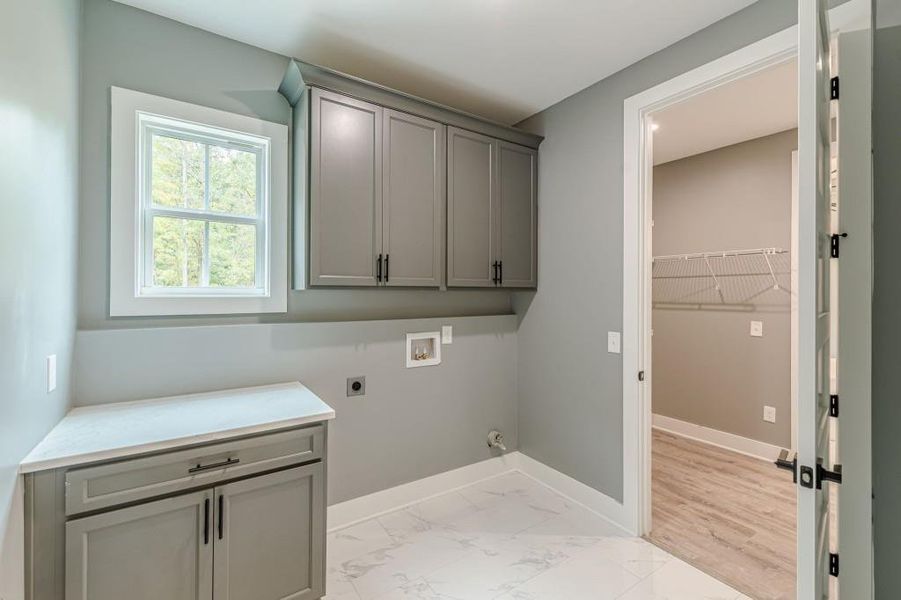 Furnished interior view inside a new home in , Bremen (Image 15).