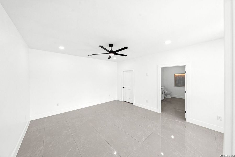 Spacious, unfurnished interior of a new home in , Kyle (Image 42).