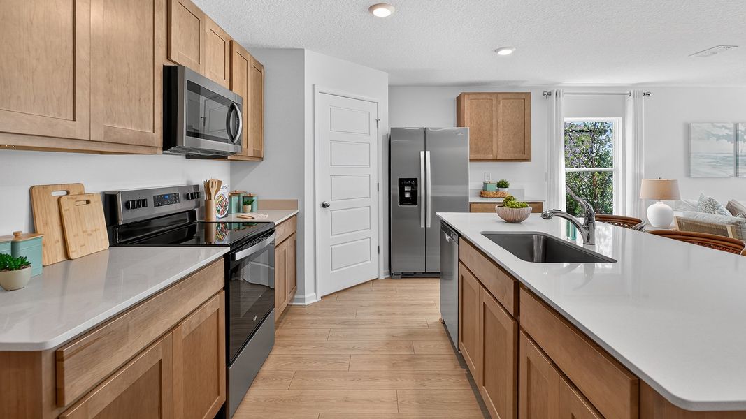 Representative furnished interior of a home built from the LAKESIDE by D.R. Horton in Copes Landing, Jacksonville (Image 10).