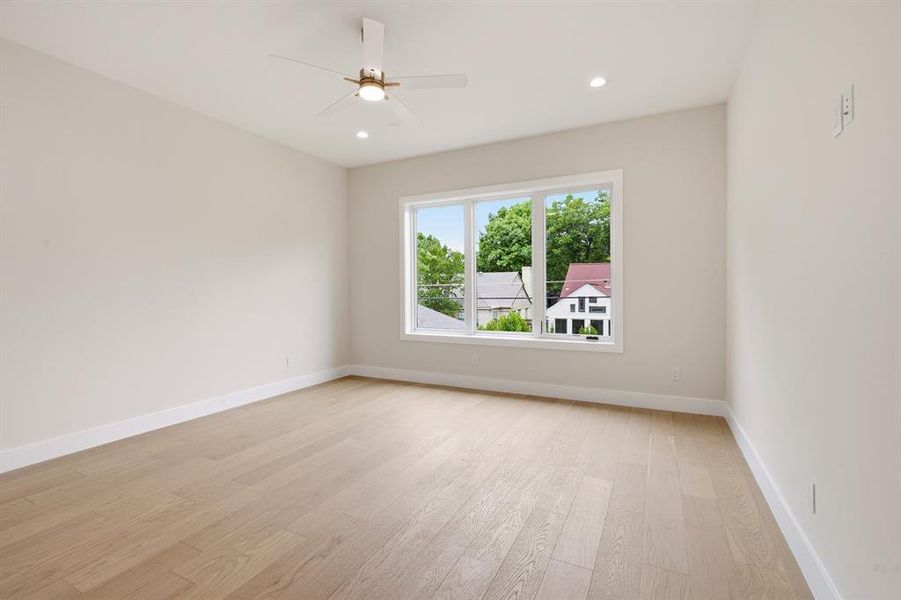 Spacious, unfurnished interior of a new home in , Dallas (Image 25). Spacious, unfurnished interior of a new home in , Dallas (Image 25).
