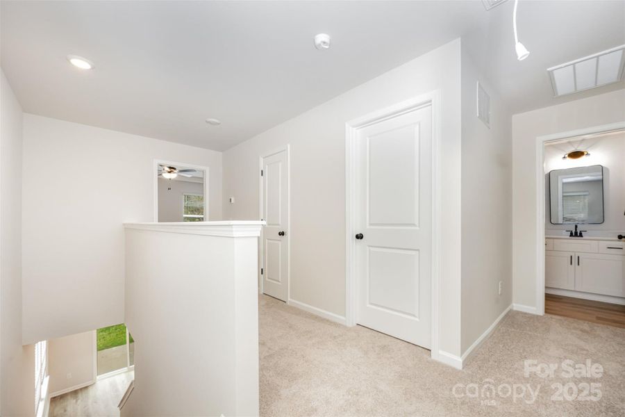 Spacious, unfurnished interior of a new home in , Charlotte (Image 15).