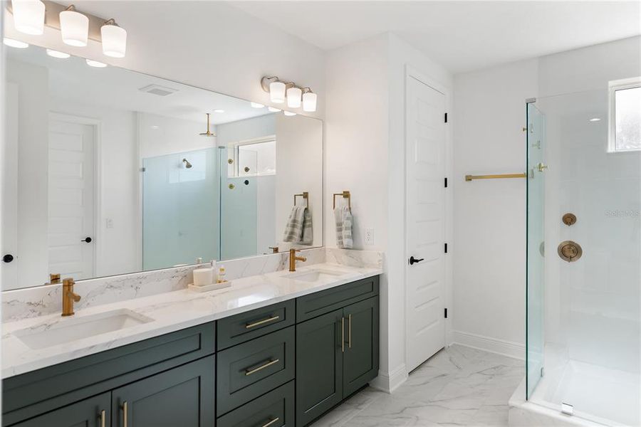 Furnished interior view inside a new home in , Bradenton (Image 37).