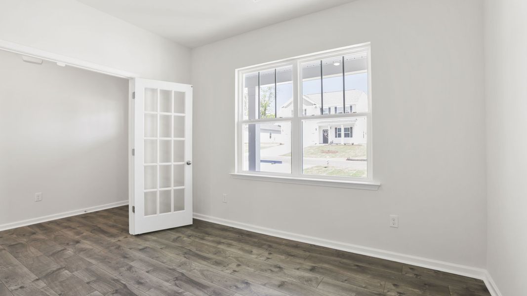 Spacious, unfurnished interior of a new home in Spring Ridge, Anderson (Image 20).