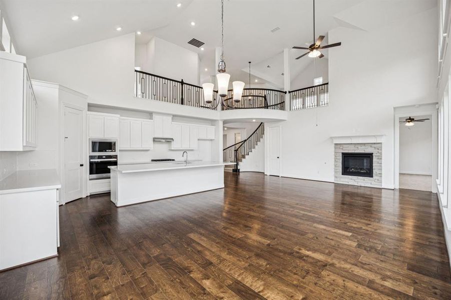 Spacious, unfurnished interior of a new home in Dominion of Pleasant Valley, Wylie (Image 13).