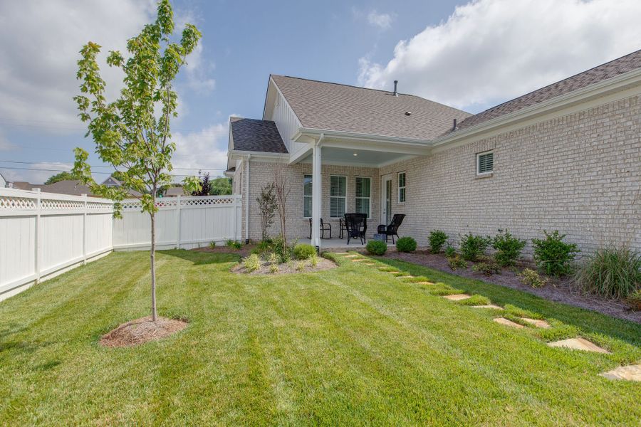 Granny White, Rear Yard Granny White, Rear Yard