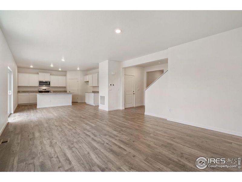 Spacious, unfurnished interior of a new home in Westgate, Greeley (Image 15).