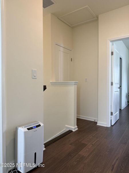 Spacious, unfurnished interior of a new home in , Jacksonville (Image 19).