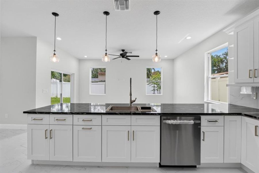 Furnished interior view inside a new home in , Thonotosassa (Image 9). Furnished interior view inside a new home in , Thonotosassa (Image 9).