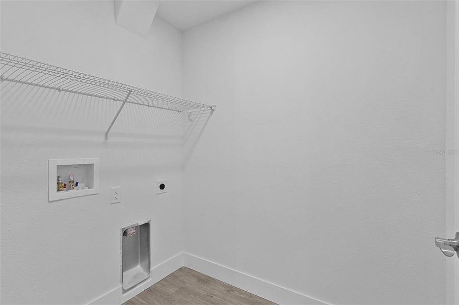 Spacious, unfurnished interior of a new home in , Ocklawaha (Image 27).