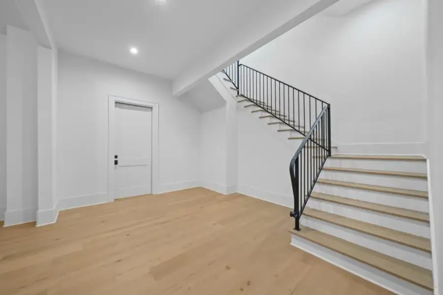 Spacious, unfurnished interior of a new home in , Milton (Image 68).