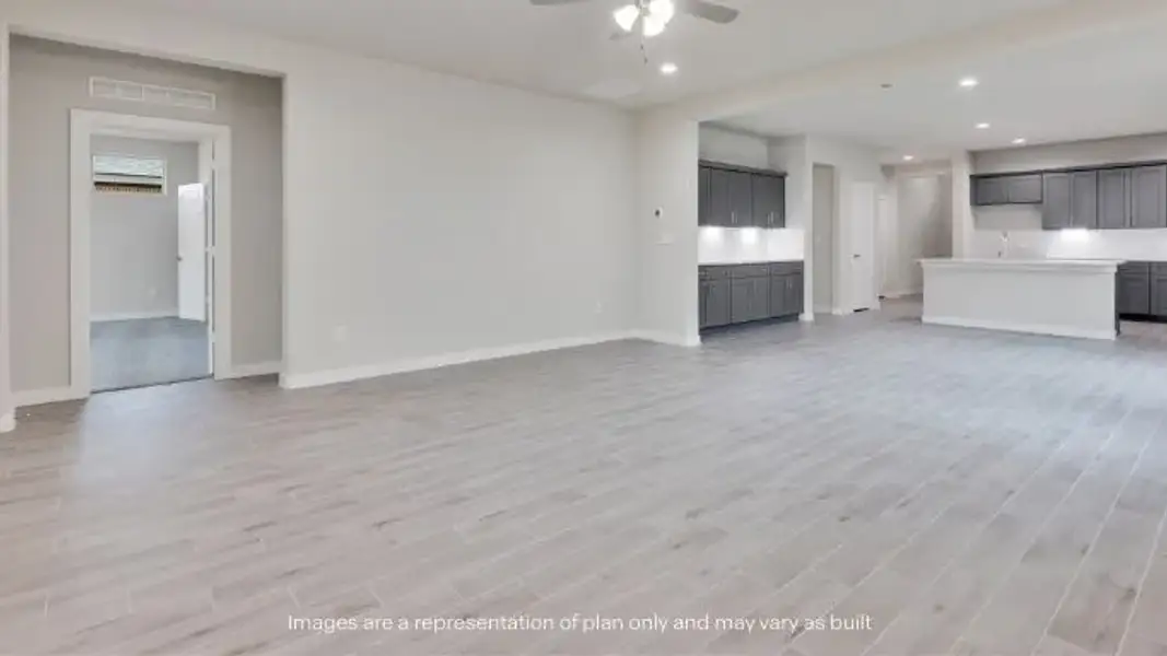 Spacious, unfurnished interior of a new home in Homestead at Parks Bell Ranch, Odessa (Image 13).