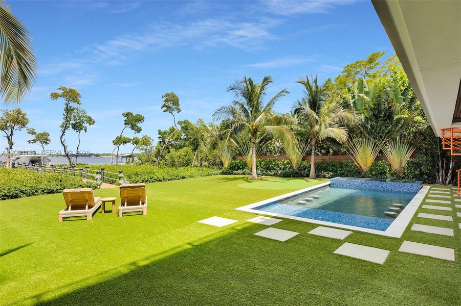 Exterior details and patio area of a home in , Key Largo (Image 31). Exterior details and patio area of a home in , Key Largo (Image 31).