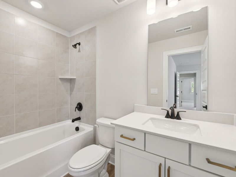 Furnished interior view inside a new home in River Pointe, Monroe (Image 10).