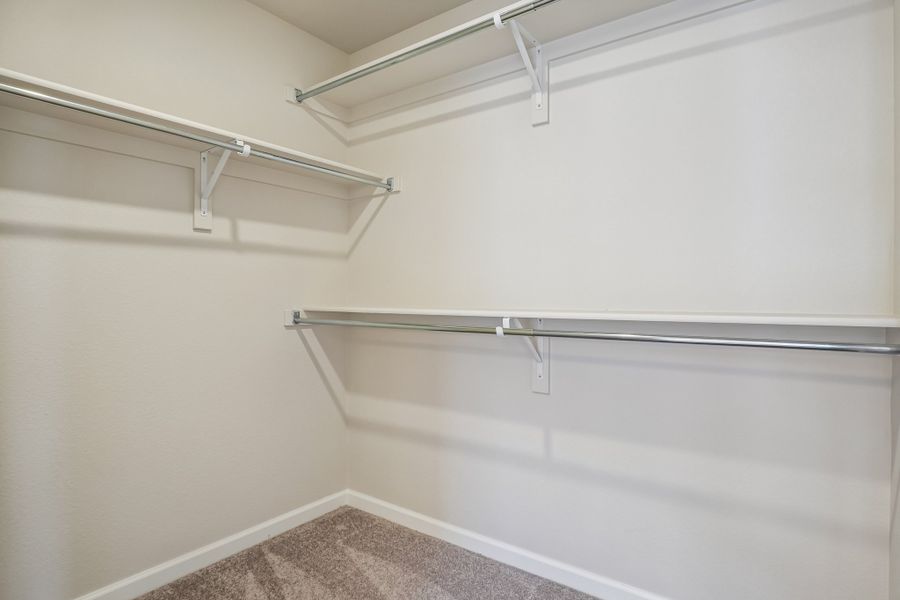 Spacious, unfurnished interior of a new home in Pintail Commons at Johnstown Village, Johnstown (Image 14).