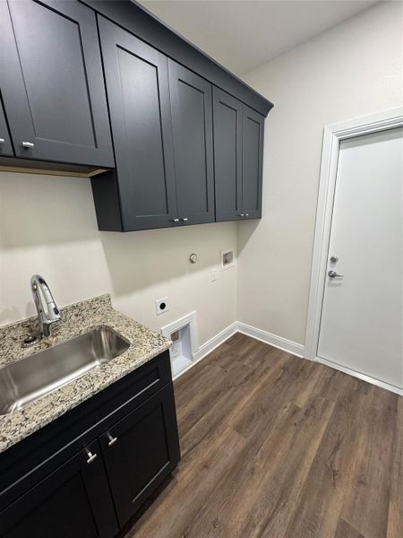 Furnished interior view inside a new home in , Thorndale (Image 13).