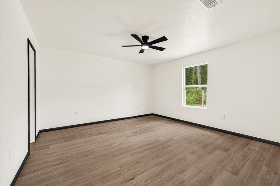 Spacious, unfurnished interior of a new home in , Cleveland (Image 20).