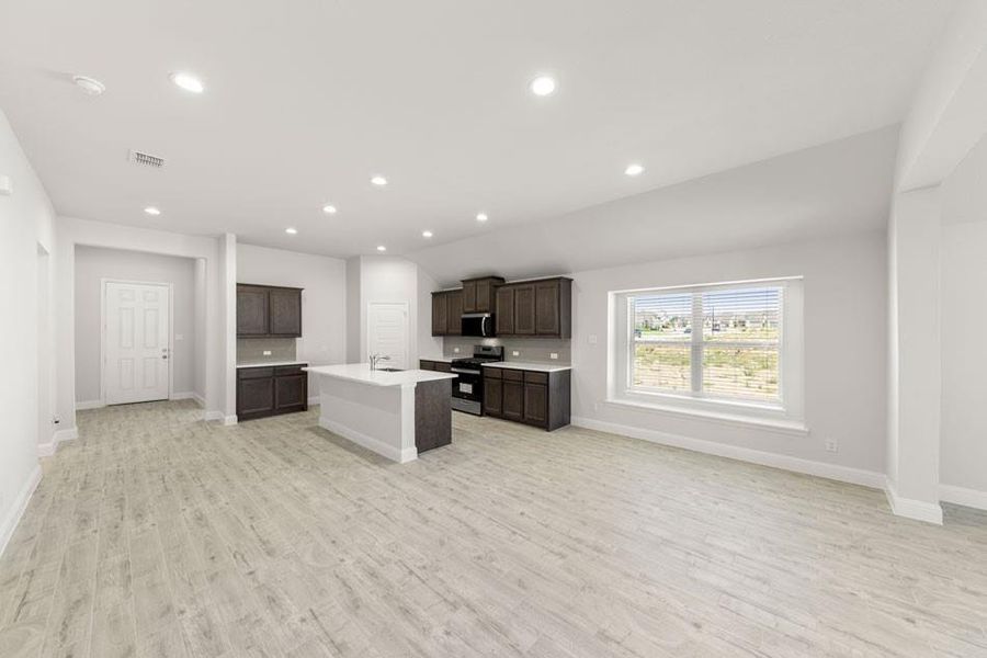 Furnished interior view inside a new home in Arcadia Trails, Balch Springs (Image 4).