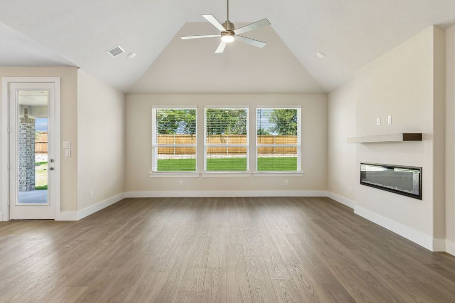 Spacious, unfurnished interior of a new home in Rainwater Crossing, Celina (Image 18). Spacious, unfurnished interior of a new home in Rainwater Crossing, Celina (Image 18).