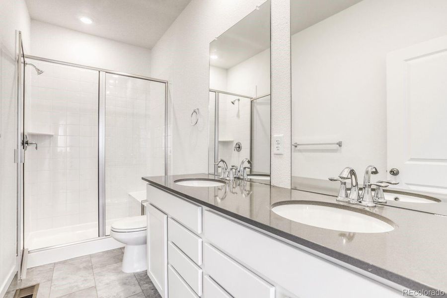 Furnished interior view inside a new home in Parterre, Thornton (Image 4).