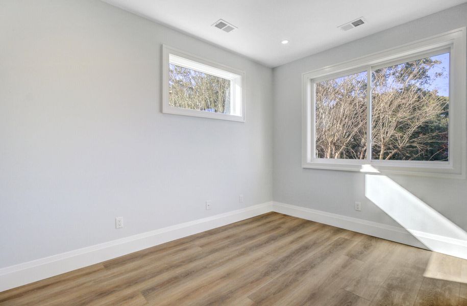 Spacious, unfurnished interior of a new home in , Charleston (Image 21).
