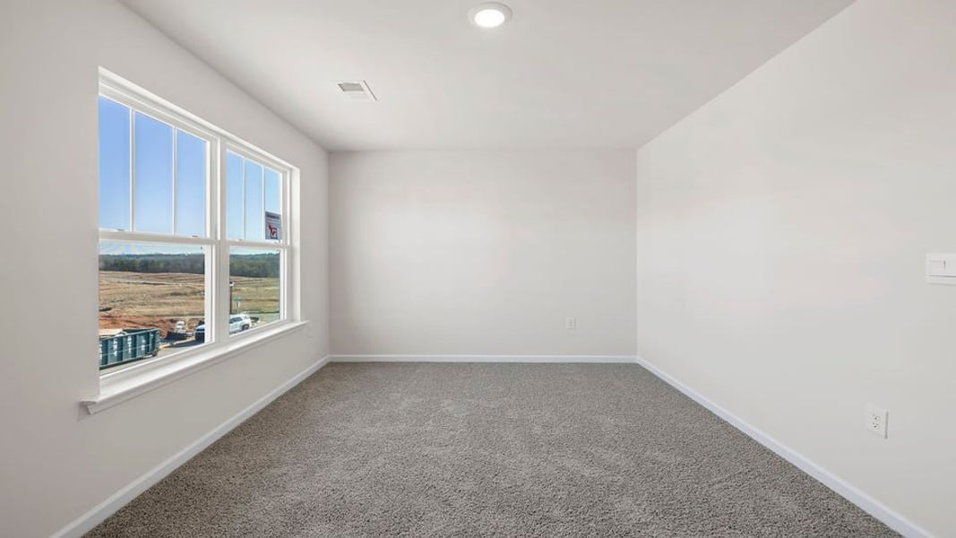 Spacious, unfurnished interior of a new home in Baxter Village, Boiling Springs (Image 27).