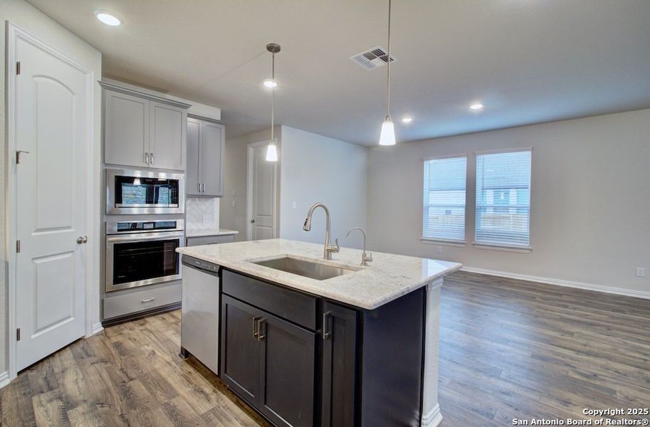 Furnished interior view inside a new home in Meyer Ranch - Enclave, New Braunfels (Image 11).