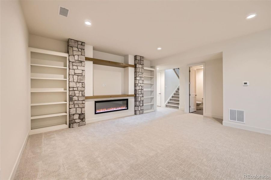 Spacious, unfurnished interior of a new home in , Parker (Image 44).