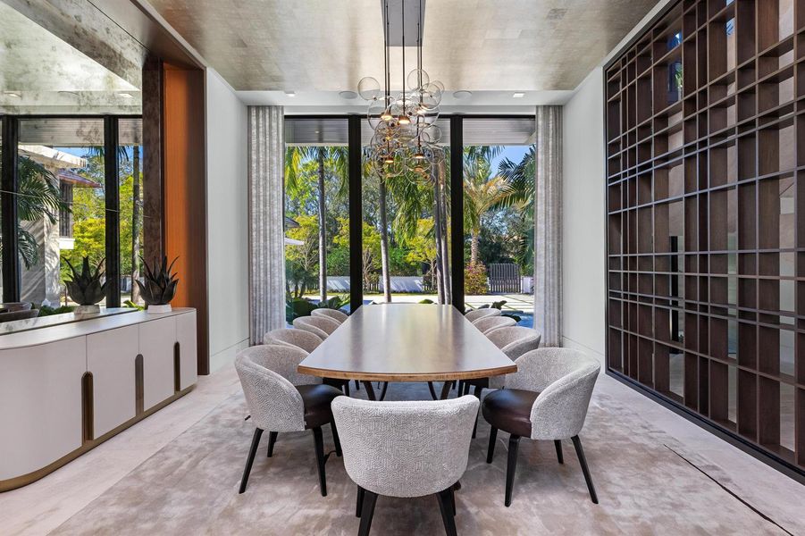 Dining Dining
