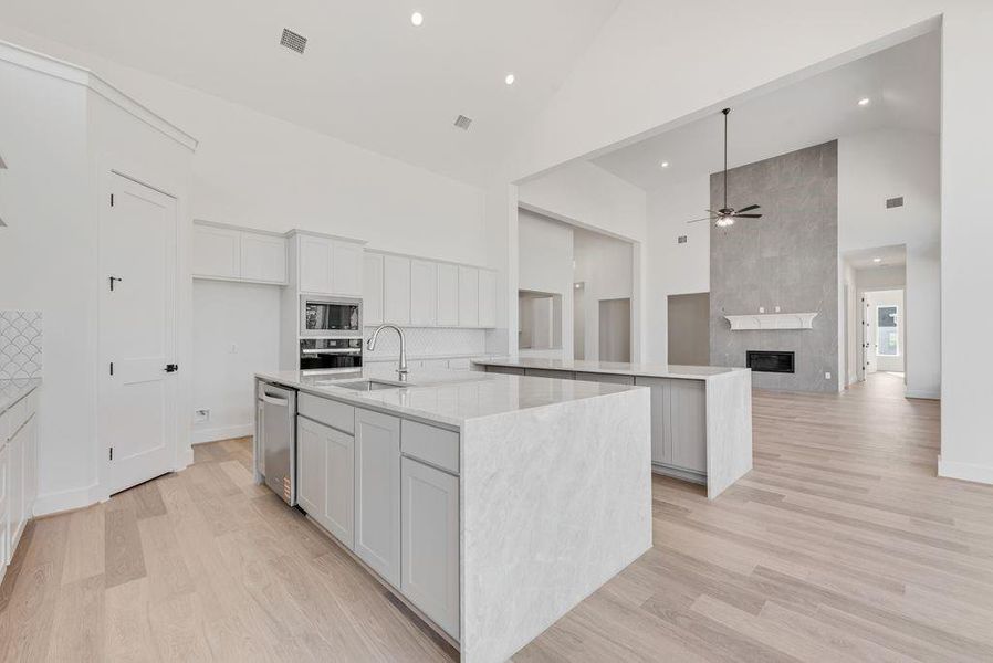 Furnished interior view inside a new home in Heath Golf & Yacht Club, Heath (Image 6).