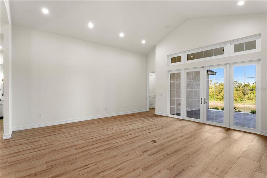 Spacious, unfurnished interior of a new home in , Auburndale (Image 31).