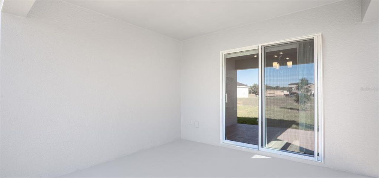 Spacious, unfurnished interior of a new home in Lakeside Preserve, Lakeland (Image 12).