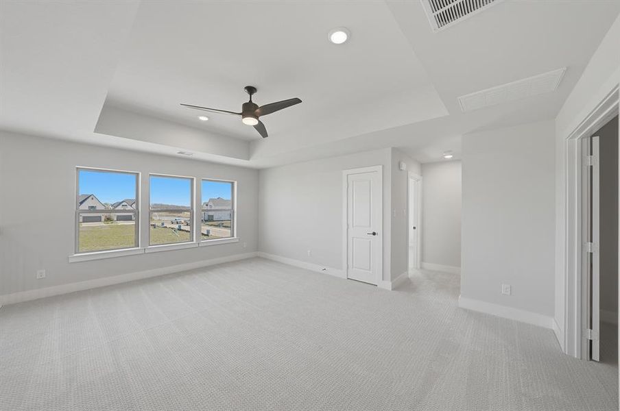 Spacious, unfurnished interior of a new home in Brookhollow West, Prosper (Image 35). Spacious, unfurnished interior of a new home in Brookhollow West, Prosper (Image 35).