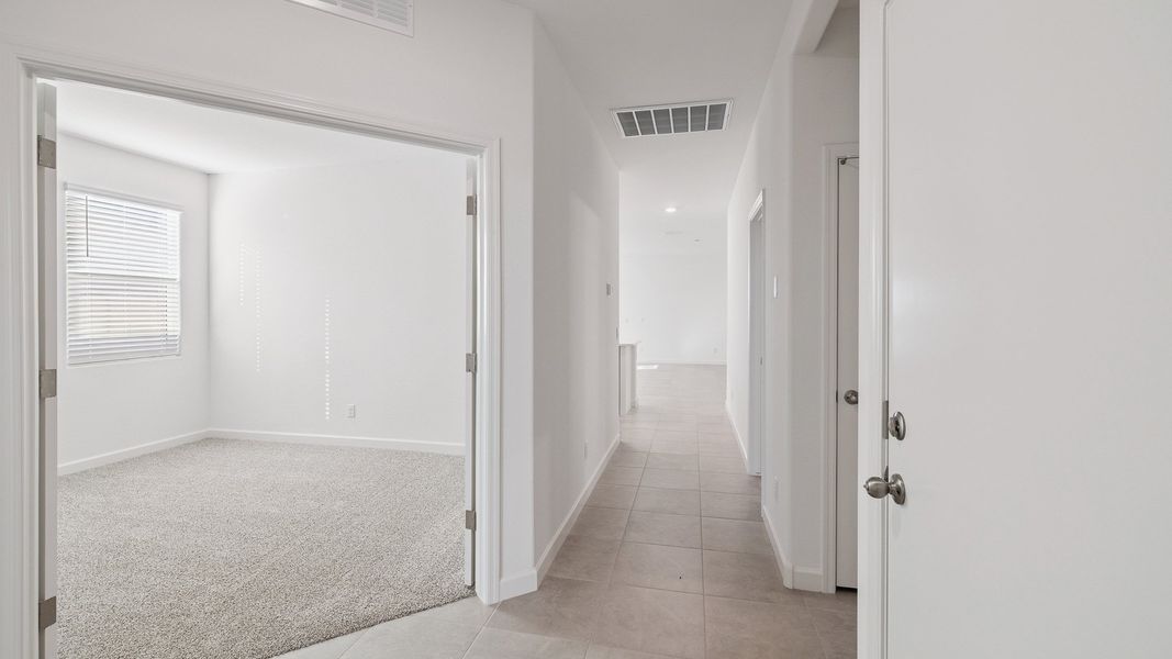 Spacious, unfurnished interior of a new home in Desert Moon Estates, Buckeye (Image 17).