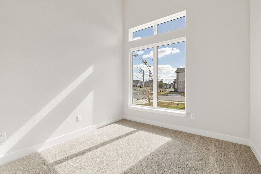 Spacious, unfurnished interior of a new home in Nolina, Georgetown (Image 31).