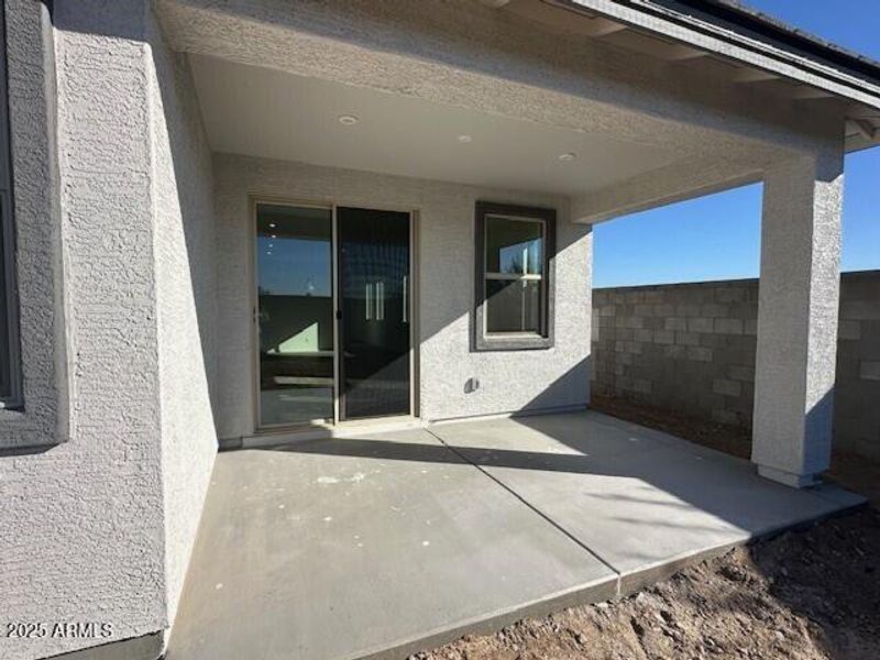 37 - Covered Patio 2