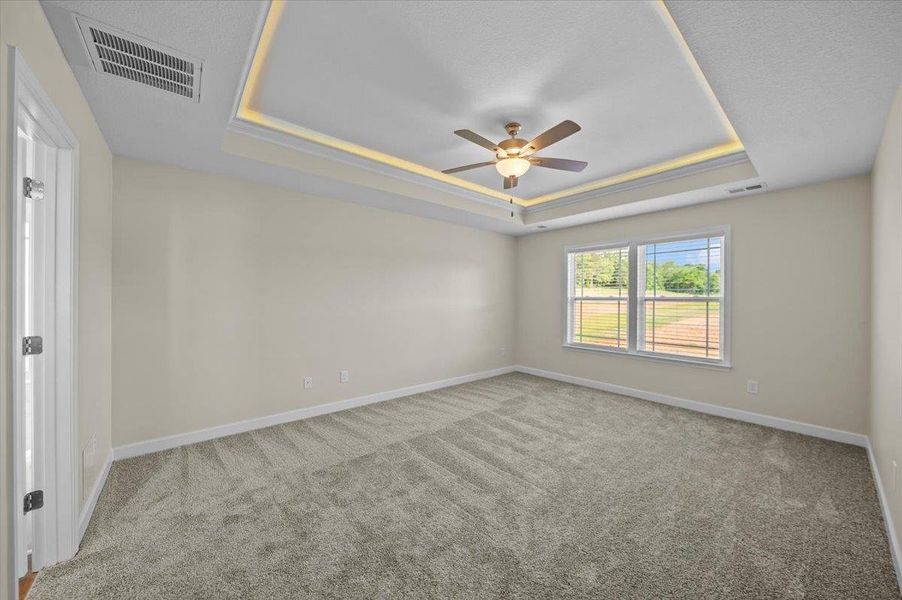 Spacious, unfurnished interior of a new home in Mills Gin, Campobello (Image 25).