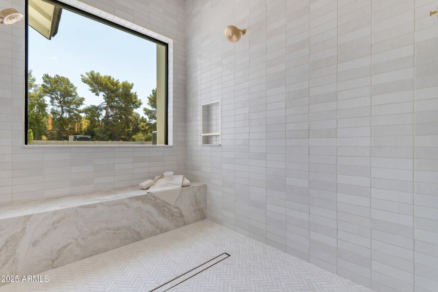 71_0193_a4m_cloud creek