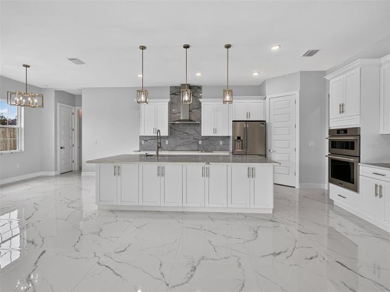 Furnished interior view inside a new home in , Plant City (Image 7).