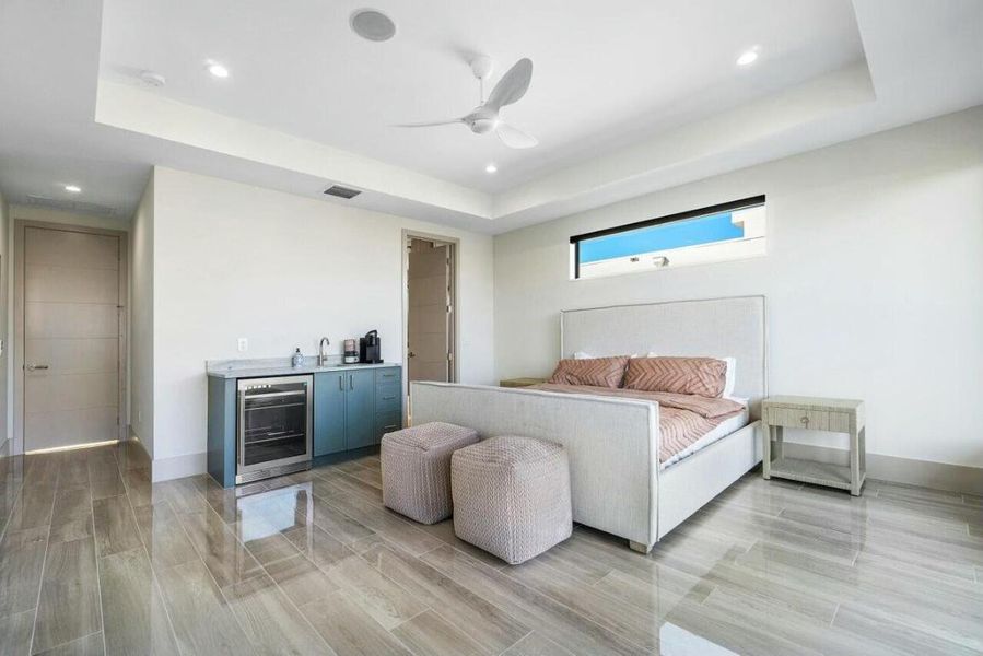 MODEL HOME FURNISHED KING MODEL HOME FURNISHED KING