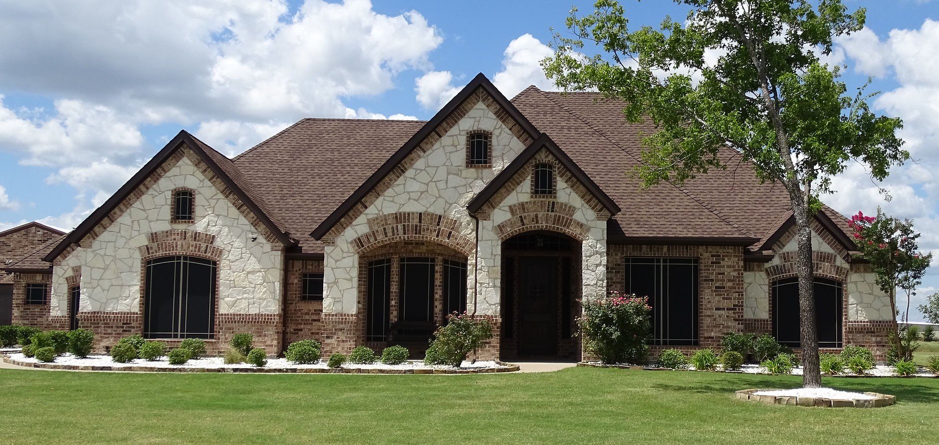 A showcase of a new construction home by Texas Diamond Custom Homes, highlighting their design and quality (Image 1). A showcase of a new construction home by Texas Diamond Custom Homes, highlighting their design and quality (Image 1).