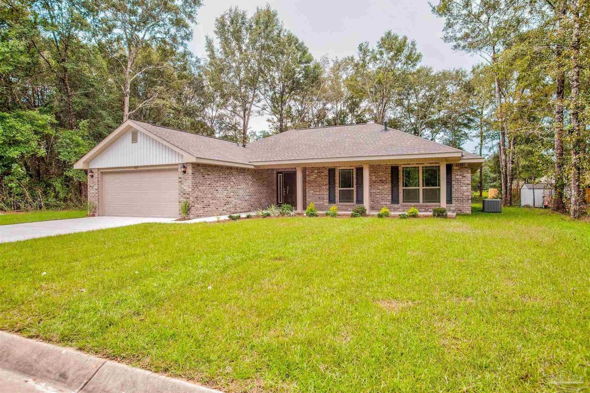 Front exterior of a home in the Ashton View community, located in Crestview, FL (Image 1).