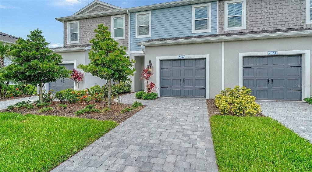 Image 1 of a home in Palm Grove Real Estate and Homes for Sale in Lakewood Ranch, FL - Neal Communities. Image 1 of a home in Palm Grove Real Estate and Homes for Sale in Lakewood Ranch, FL - Neal Communities.