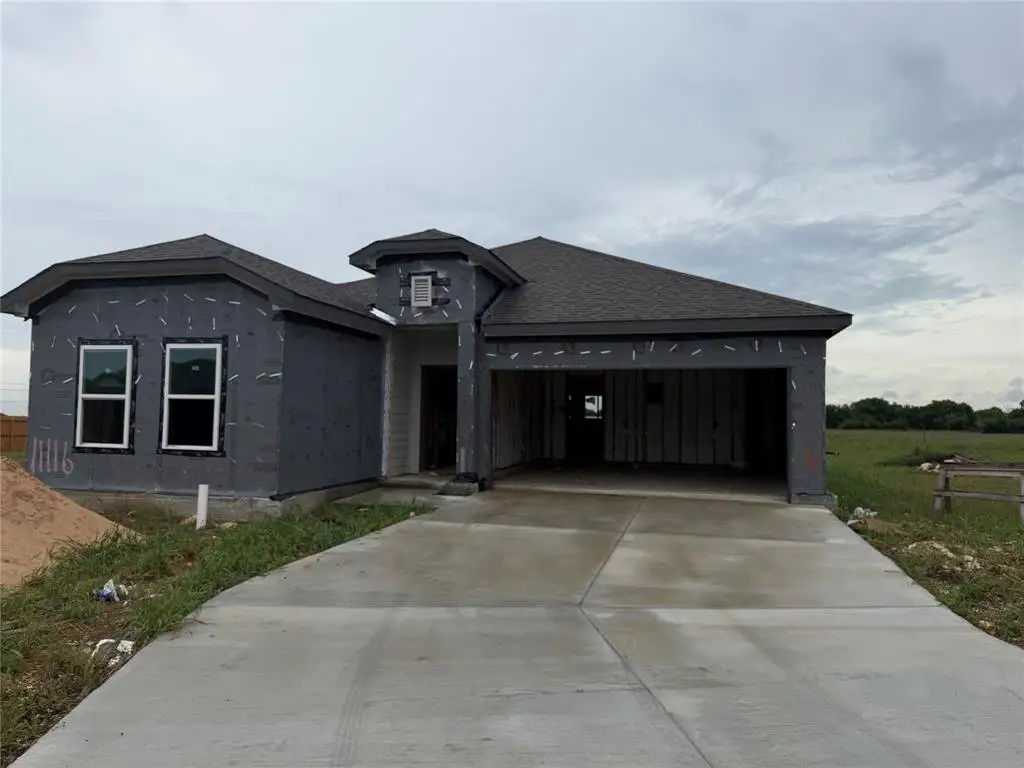 Front exterior of a new home in , Waco, TX, highlighting curb appeal (Image 1). Front exterior of a new home in , Waco, TX, highlighting curb appeal (Image 1).
