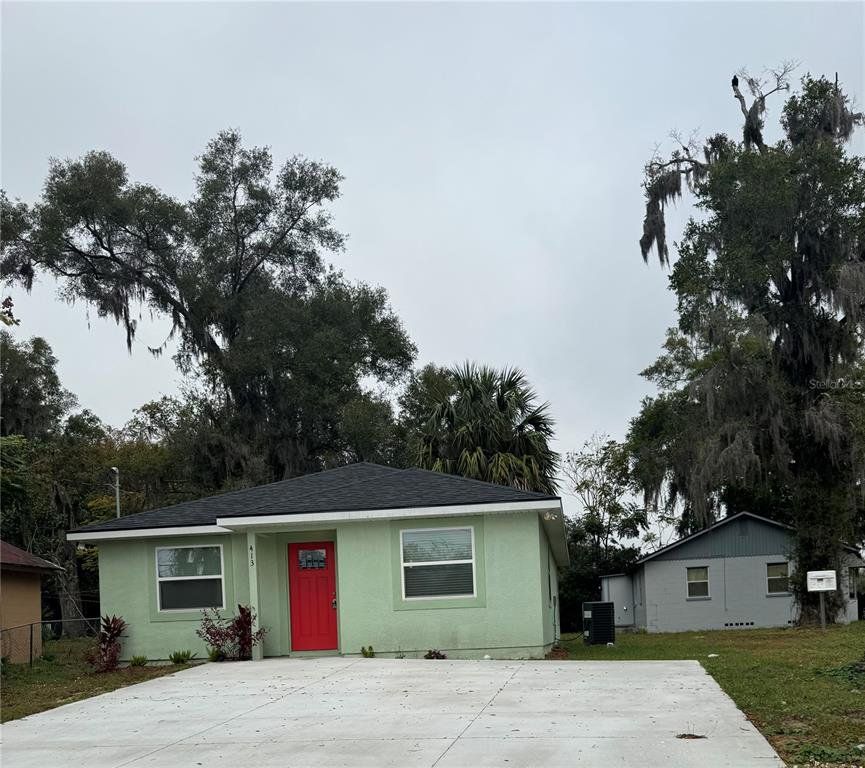 Front exterior of a new home in , Deland, FL, highlighting curb appeal (Image 1). Front exterior of a new home in , Deland, FL, highlighting curb appeal (Image 1).