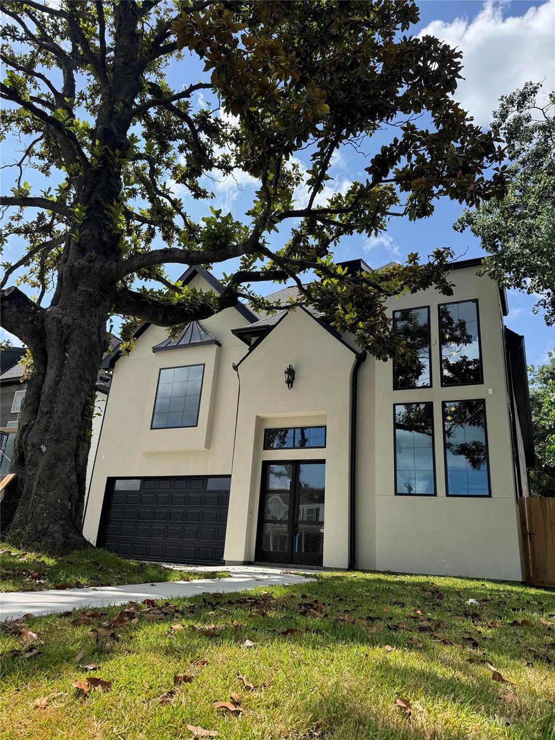 Front exterior of a new home in , Houston, TX, highlighting curb appeal (Image 1). Front exterior of a new home in , Houston, TX, highlighting curb appeal (Image 1).
