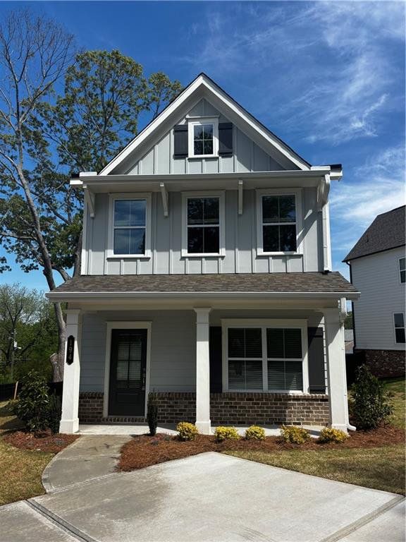 Front exterior of a new home in , Marietta, GA, highlighting curb appeal (Image 1). Front exterior of a new home in , Marietta, GA, highlighting curb appeal (Image 1).
