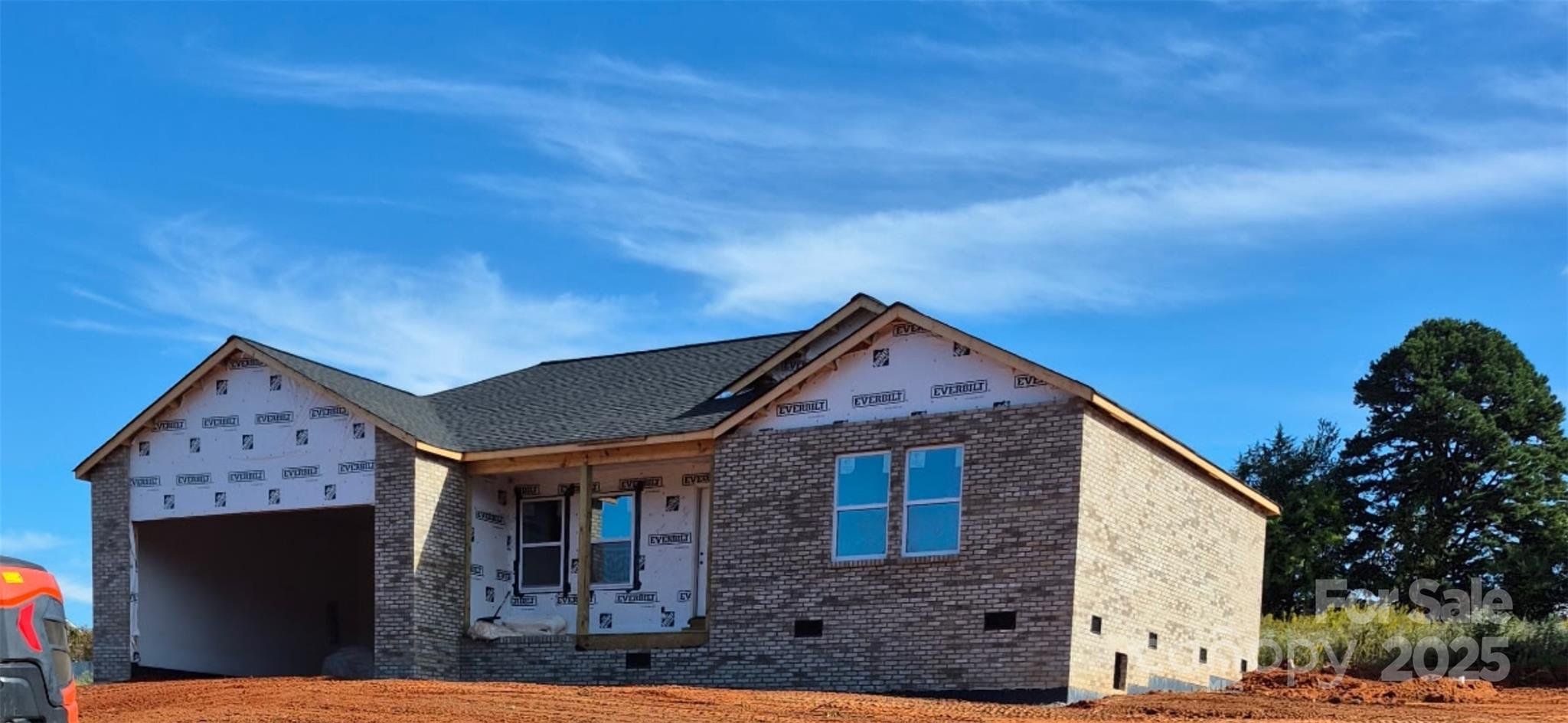 Front exterior of a new home in , Hickory, NC, highlighting curb appeal (Image 1). Front exterior of a new home in , Hickory, NC, highlighting curb appeal (Image 1).
