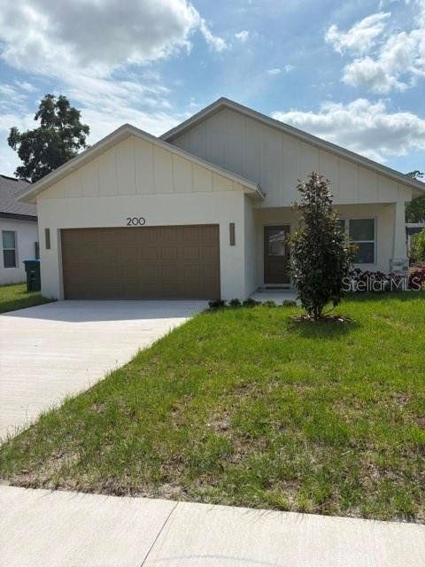 Front exterior of a new home in , Maitland, FL, highlighting curb appeal (Image 1). Front exterior of a new home in , Maitland, FL, highlighting curb appeal (Image 1).