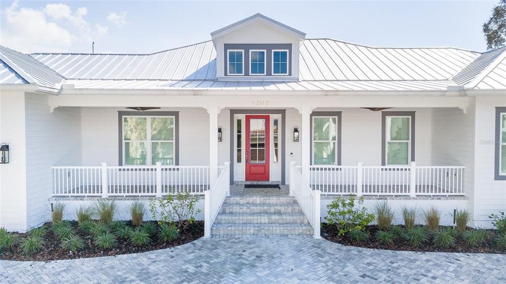 Exterior details and patio area of a home in , Tampa (Image 1). Exterior details and patio area of a home in , Tampa (Image 1).